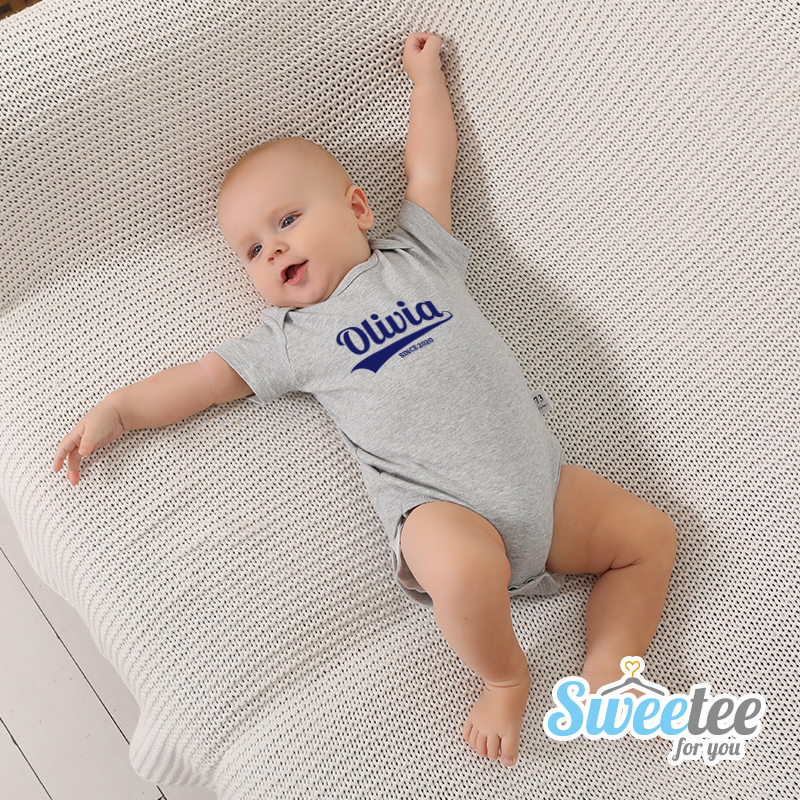 Custom Baby Name And Year - Baby Bodysuit Long-sleeved / Short-sleeved